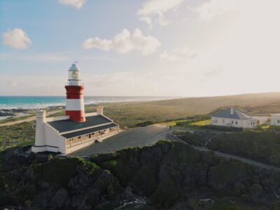 空拍機下的燈塔